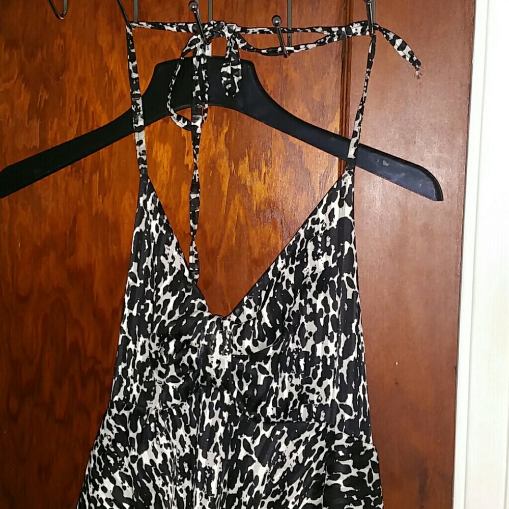 Lamlla Collection Dress - Picture 2 of 7